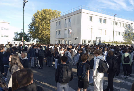 Contre la maltraitance au lycée public Jacques Monod
